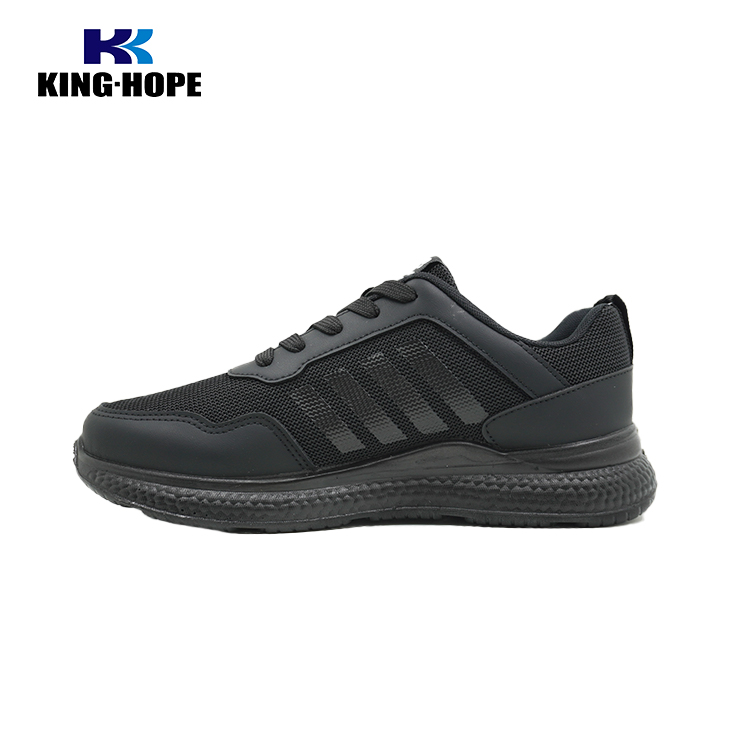 lightweight men’s sneakers
