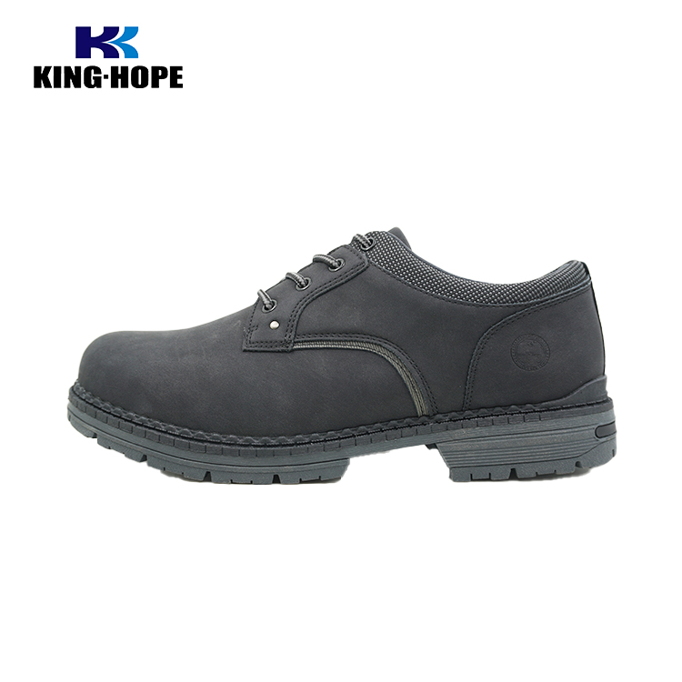 Men’s work shoes