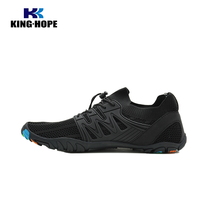 Comfortable wading shoes